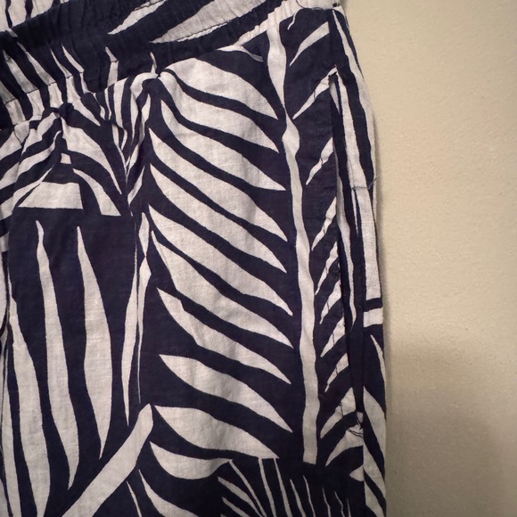 Women’s Linen Pants - Picture 2 of 3